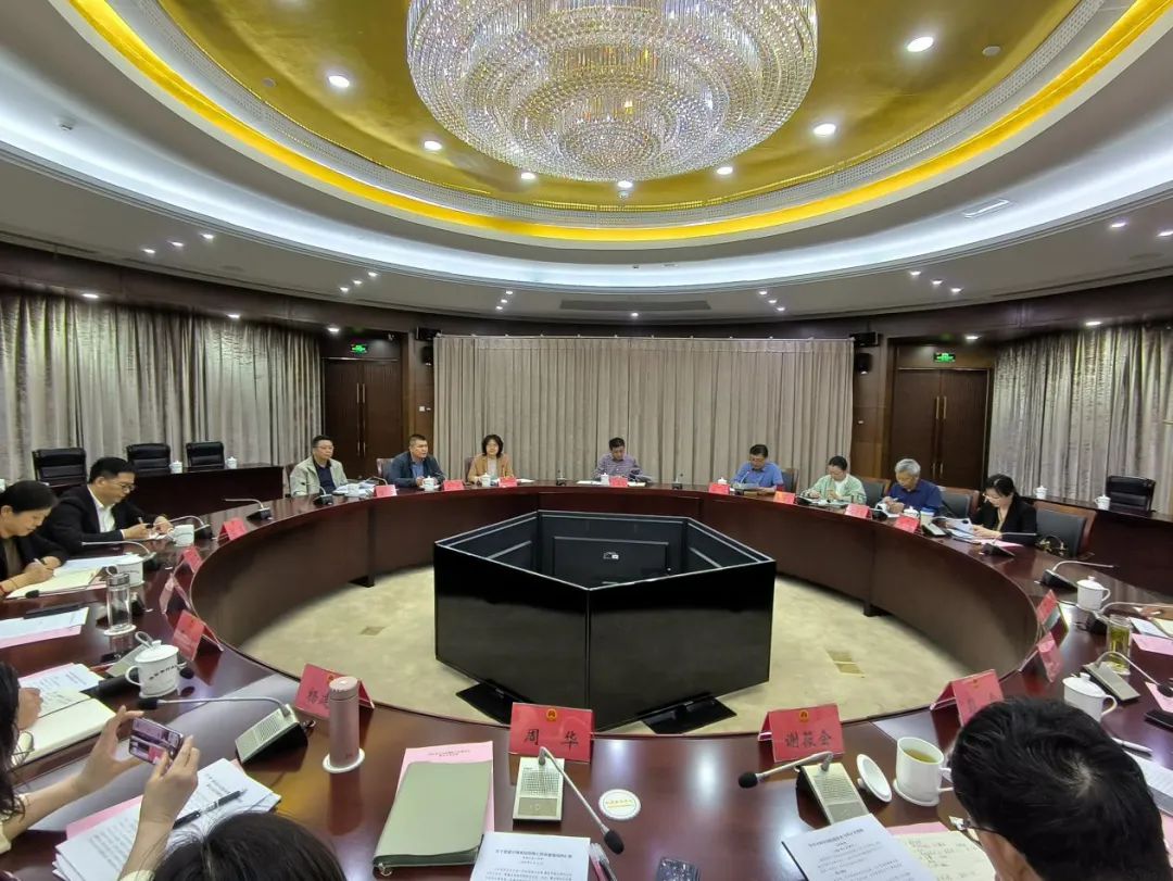 市人大常委会召开立法工作调研座谈会