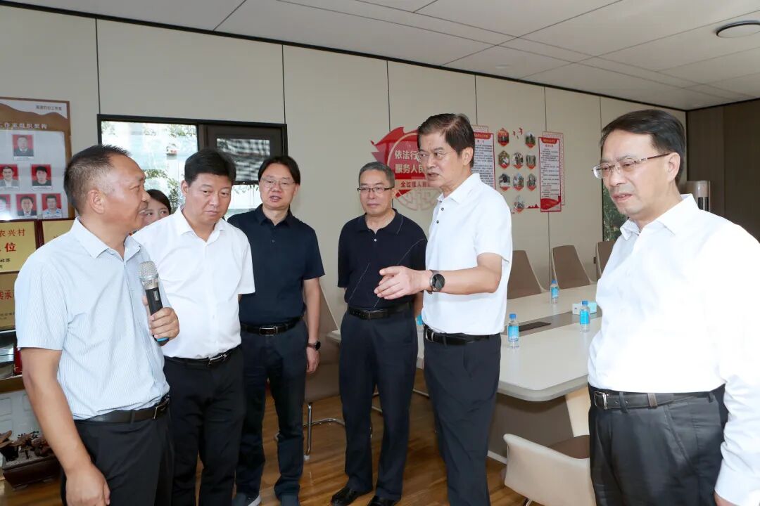 省人大常委会副主任、省总工会主席魏国强来淮开展执...